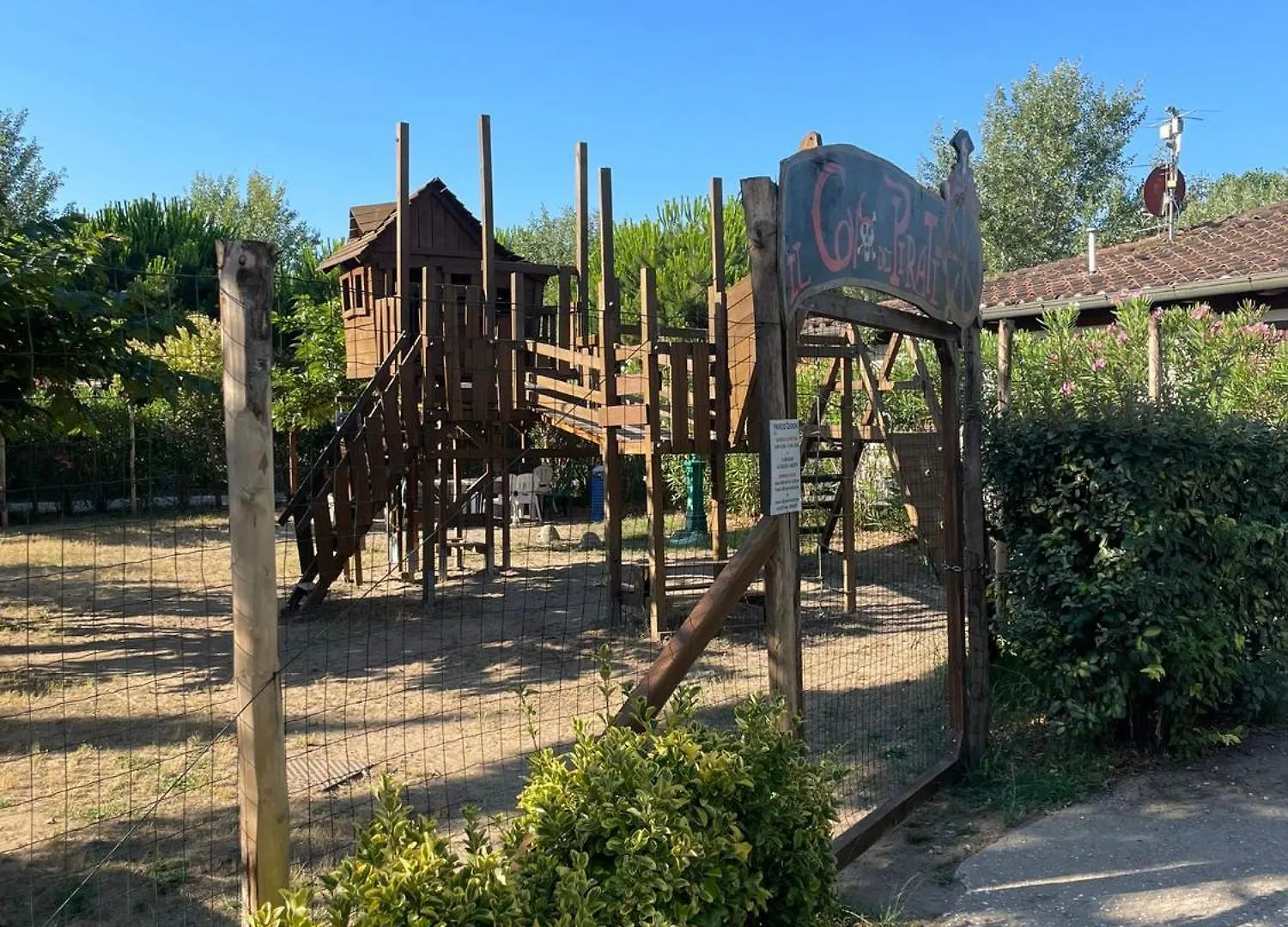 Glamping Tent With Bathroom - Tuscany Next To Sea! Viareggio Lägenhet